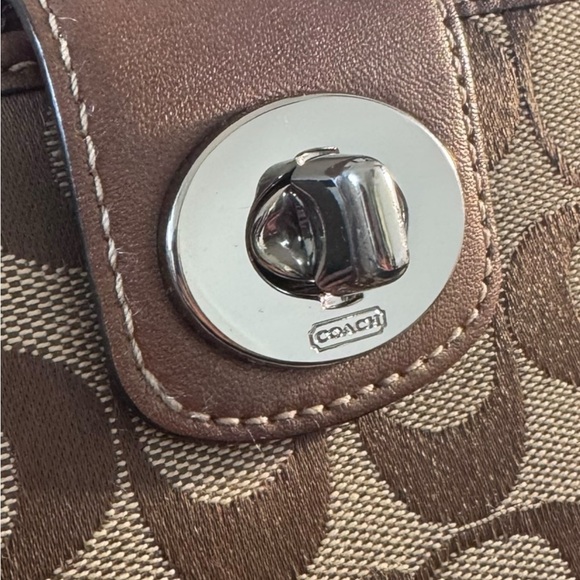 Coach Tan and Brown Signature Wallet NWOT - Picture 2 of 9